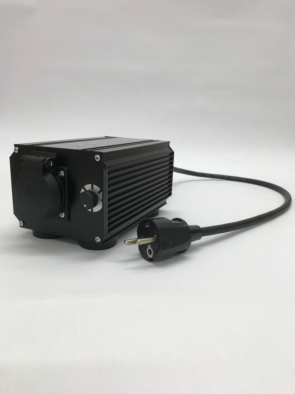 2.5KW Inline Dimmer - Schuko